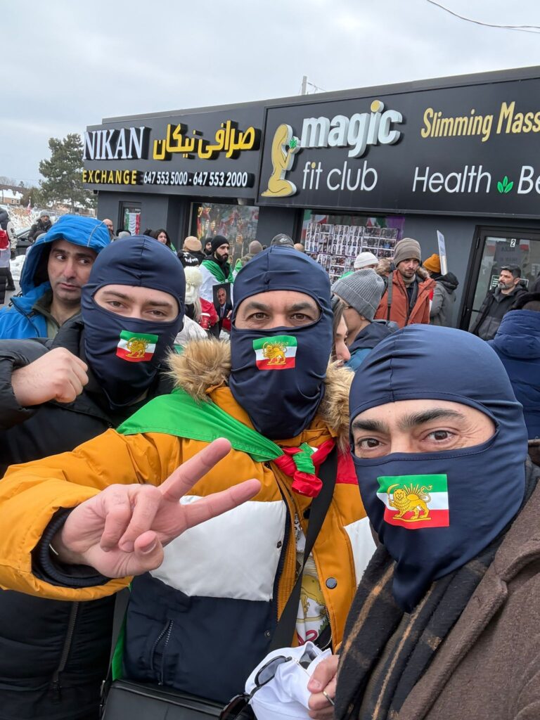تجمع صدها هزار ایرانی در تورنتو کانادا در حمایت از مردم ایران