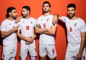 تیم ملی فوتبال ایران در آستانه جام جهانی ۲۰۲۶ در میان بحران سیاسی و احتمال انصراف از مسابقات