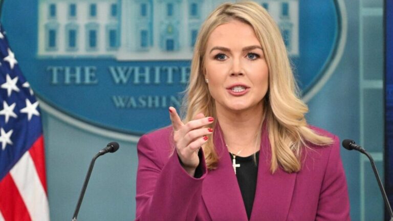 کارولین لیویت سخنگوی کاخ سفید در کنفرانس خبری درباره ایران