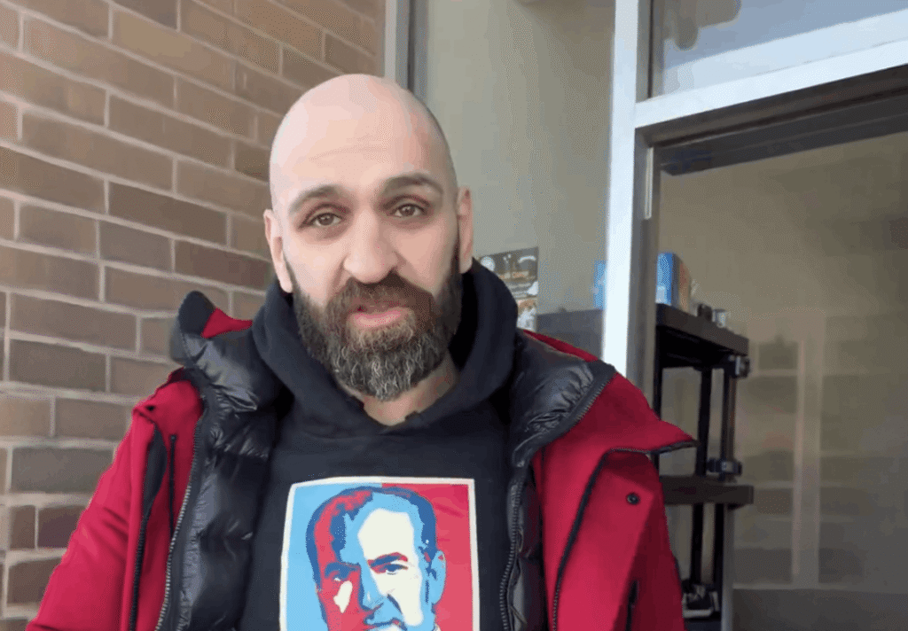 باشگاه بوکس متعلق به یک فعال ایرانی-کانادایی در کانادا هدف تیراندازی قرار گرفت.